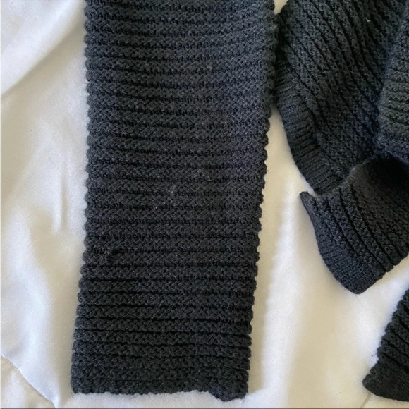 Express knit crop sweater - Picture 3 of 5